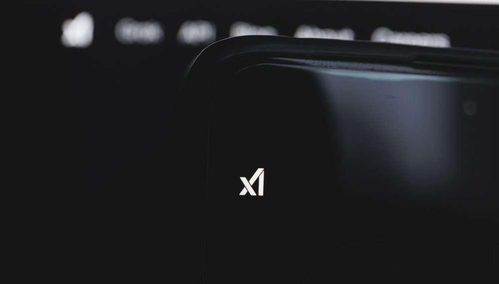 Microsoft integra Grok, modelo de IA de Elon Musk, ao Azure, serviço de nuvem da empresa