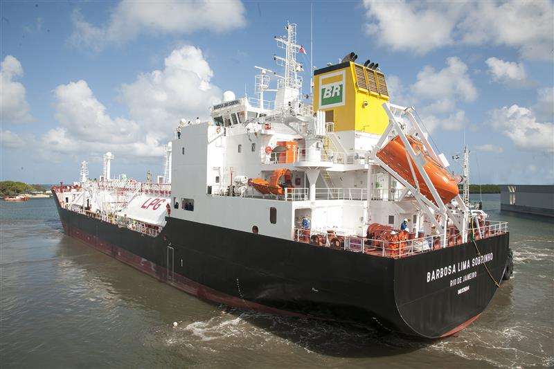 Lula lançará licitação que deverá triplicar capacidade da Transpetro de transportar GLP