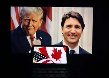 Canadá não quer guerra comercial com EUA, mas reagirá se insistirem em tarifas, diz Trudeau