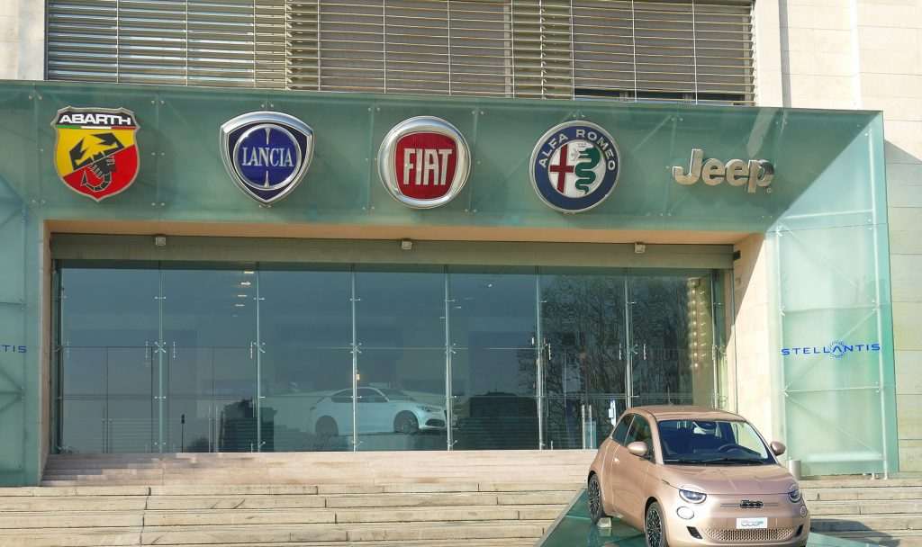 Stellantis contrata 400 engenheiros para seu novo centro tecnológico em MG