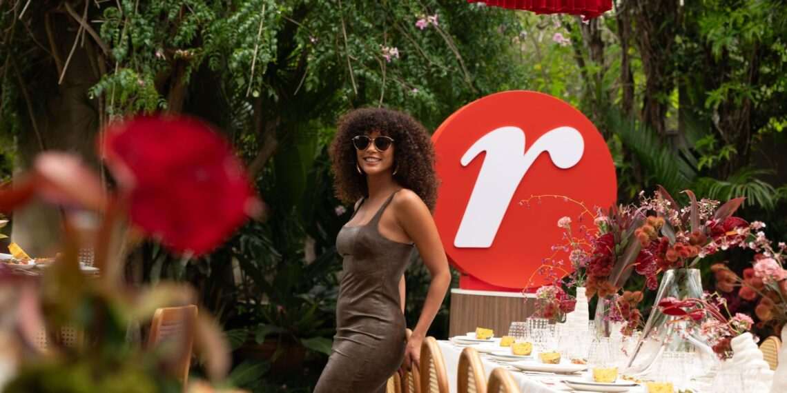 Renner anuncia novo momento da marca e Taís Araújo como embaixadora