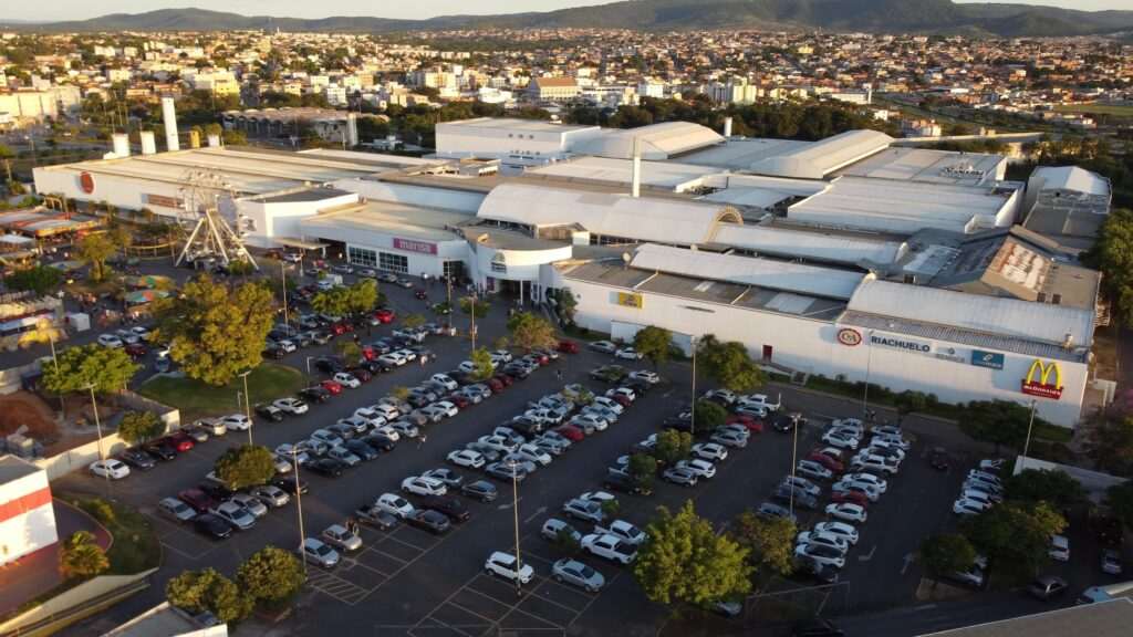 Montes Claros Shopping (divulgação)