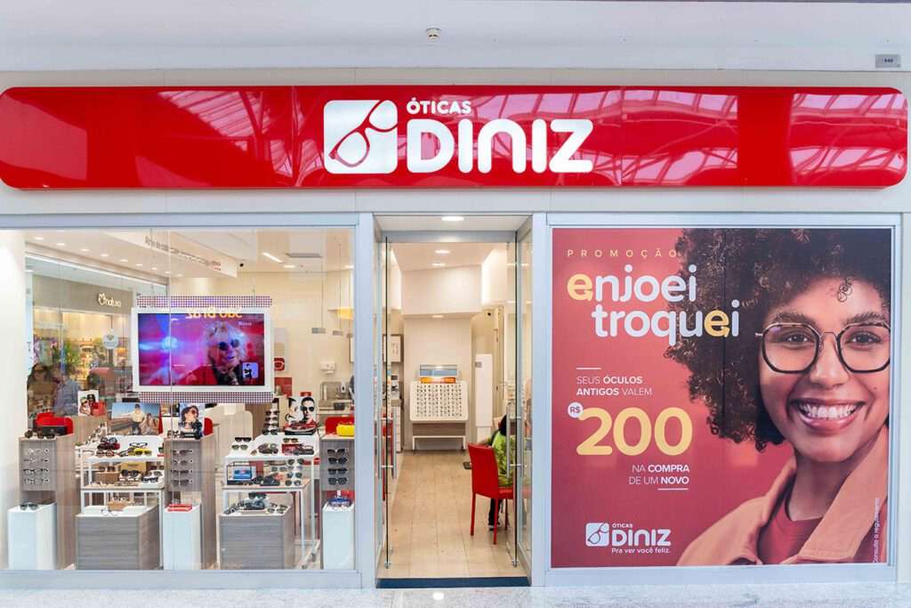 Óticas Diniz investem na expansão da rede de franquias com foco em cidades menores