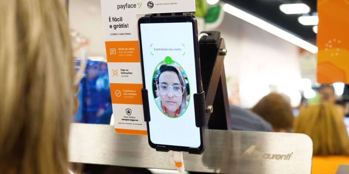 Pague Menos aposta em reconhecimento facial para agilizar pagamentos