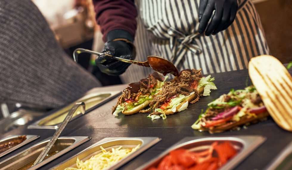 Outback, iFood e Chilli Beans debatem futuro da alimentação no Connection Foodservice