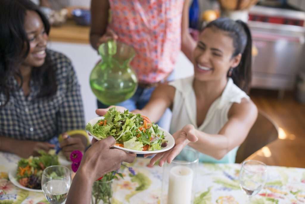 Consumo de alimentos saudáveis cresce, enquanto o de bebidas alcoólicas cai
