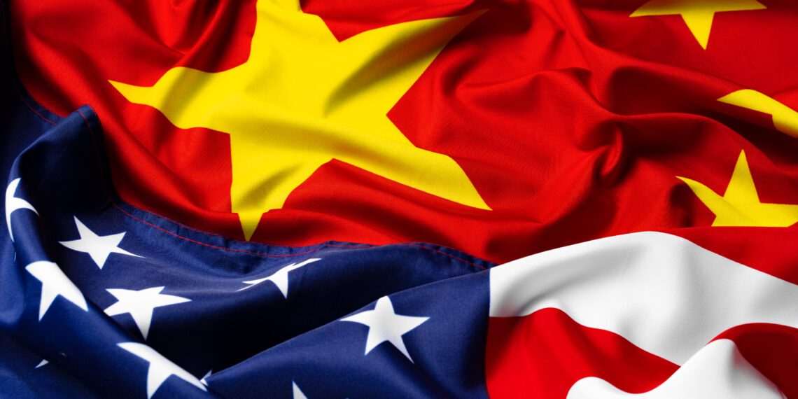 Casa Branca: Trump assina ordem para ajustar as tarifas da China