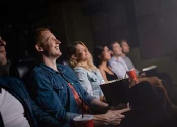 Claro fecha parceria com Cinépolis o oferecerá 50% de desconto em ingressos de cinema