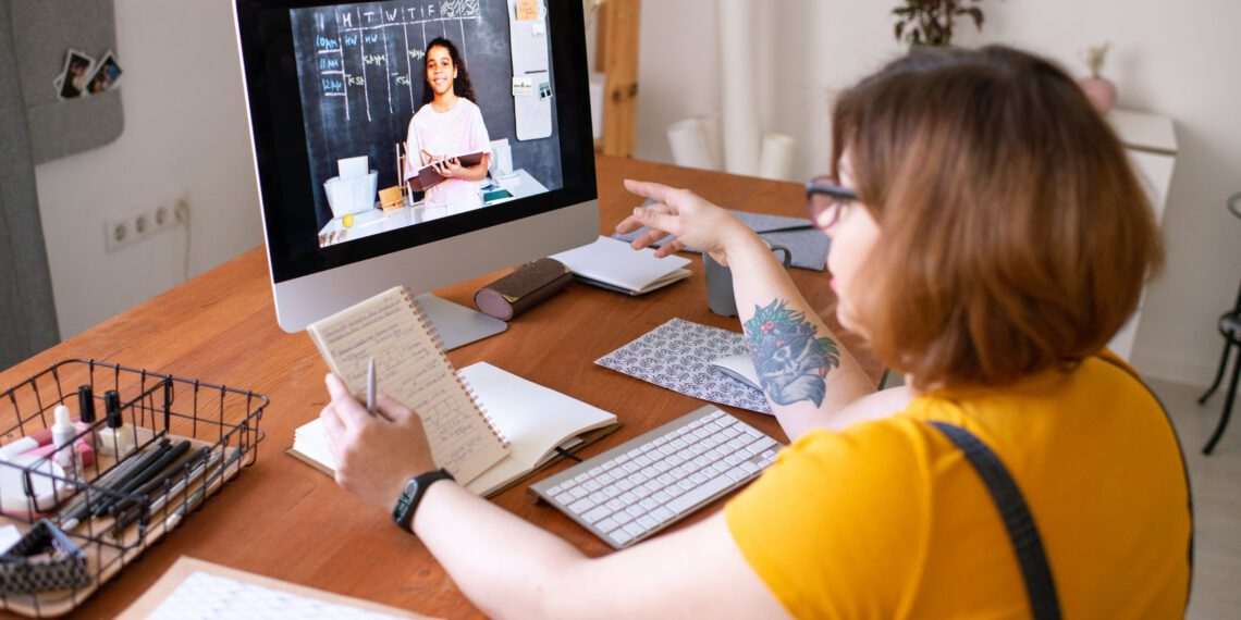 Sebrae e Shopee lançam plataforma gratuita para capacitar pequenos empreendedores no e-commerce