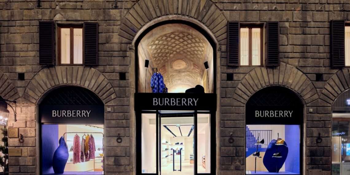 Burberry Group planeja demitir 1,7 mil funcionários