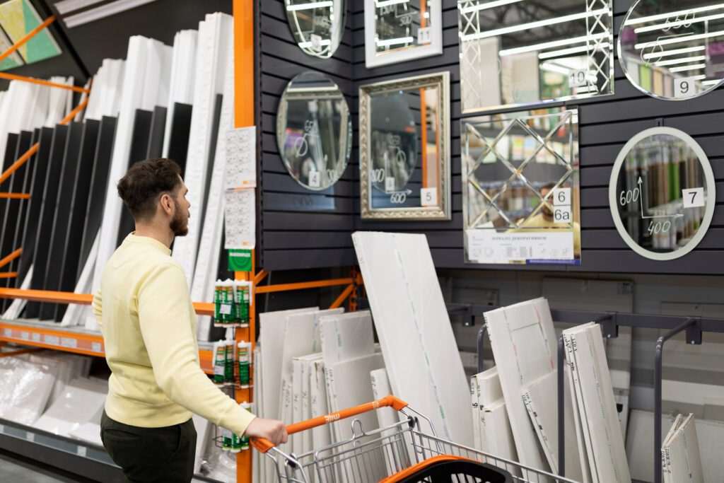 Varejo recua 0,4% em abril, mas mantém crescimento de 6,1% em 12 meses