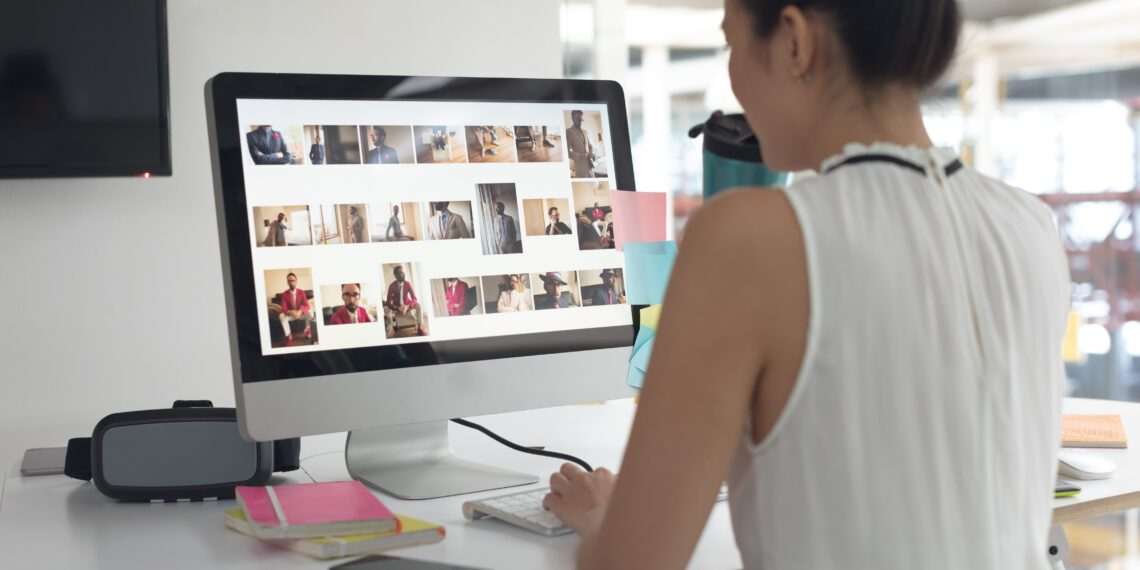 Durante anos o varejo discutiu o omnichannel quase sempre como sinônimo de digitalizar a loja física. Porém, pouco se falou sobre o movimento inverso: levar para a loja online a empatia, a experiência e a inspiração que tornam a venda presencial tão especial.