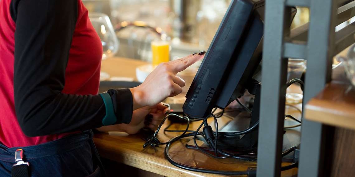 Koin e Zoop firmam parceria para soluções integradas de antifraude e pagamentos