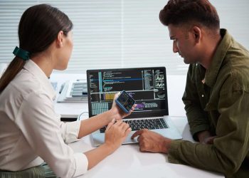 Cinco em cada dez empresas brasileiras gastam até US$ 5 milhões por falhas em software