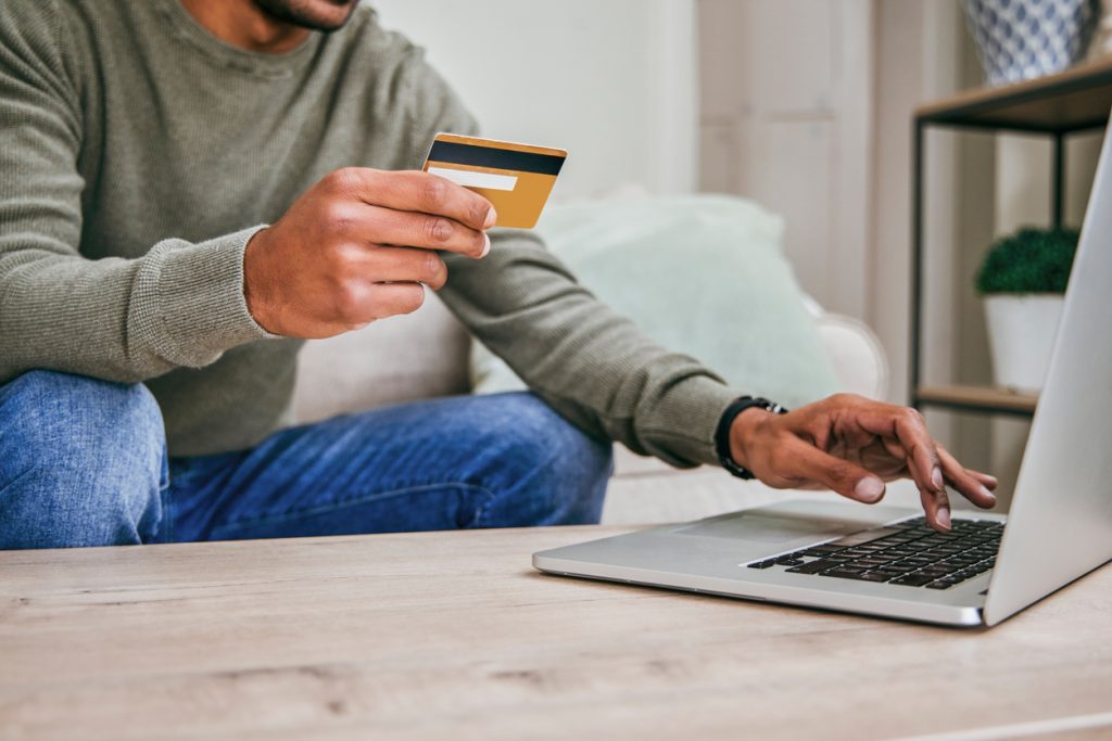 OLX, Temu e AliExpress lideram ranking de desconfiança entre consumidores