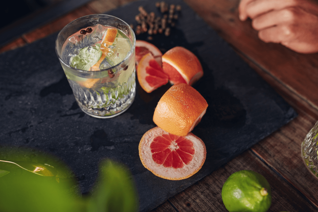 Gin é o destilado mais utilizado nos coquetéis brasileiros