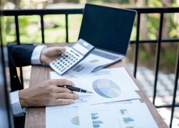 Serasa lança solução com IA para apoiar a gestão financeira de PMEs