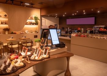 Cacau Show inaugura loja-conceito com soluções interativas e imersivas