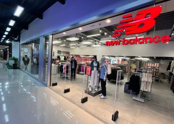 New Balance amplia modelo outlet com nova loja no formato em Guarulhos