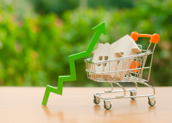 Inflação acima da meta e nova tarifa dos EUA elevam pressão sobre consumo