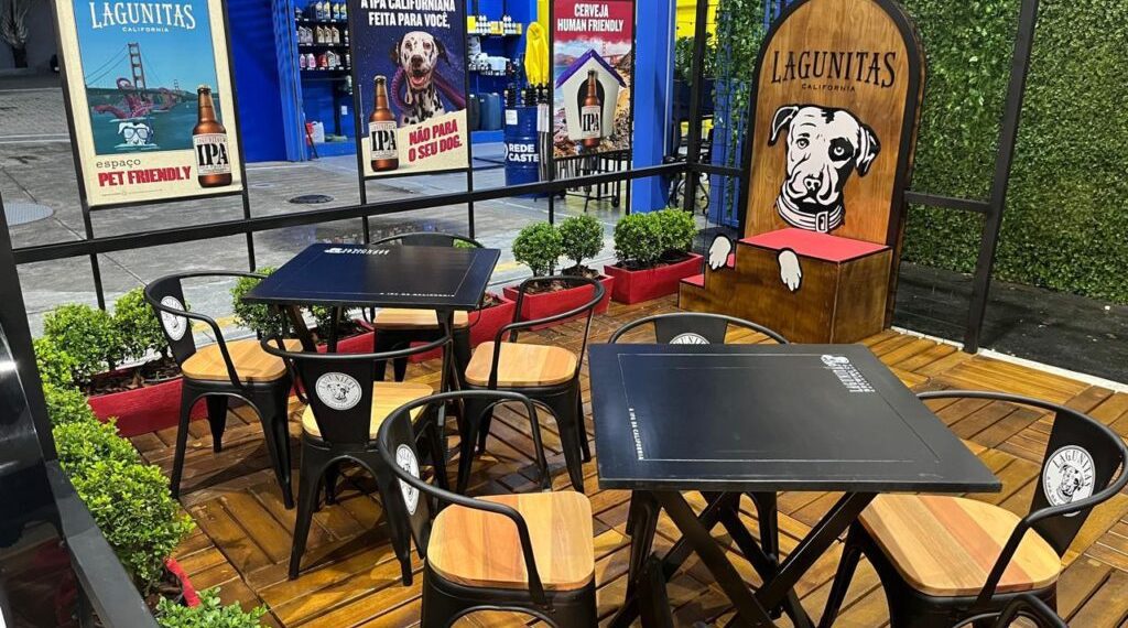 Lagunitas e AmPm inauguram deck pet friendly em Campinas