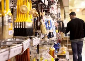 Varejo de construção vende mais durante a pandemia que em 2019