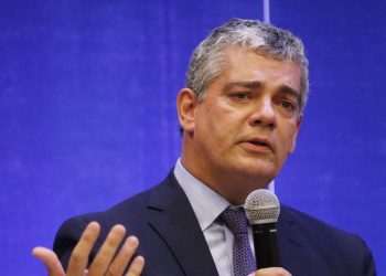 “O mundo está cheio de oportunidades”, diz presidente do Banco do Brics