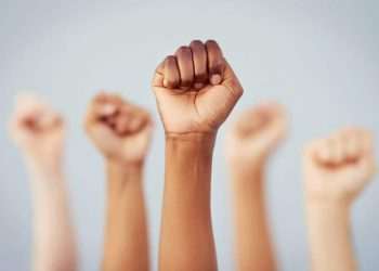 Para 80% dos brasileiros, marcas com consciência social ainda são insuficientes