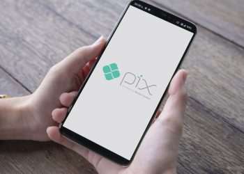 Pix vai reduzir uso de dinheiro e dará mais mais agilidade ao comércio, diz Febraban