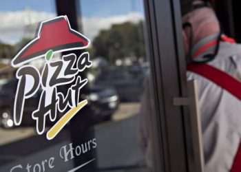 Tudo acaba em pizza: Applebee deve comprar a maior franqueada da Pizza Hut nos EUA