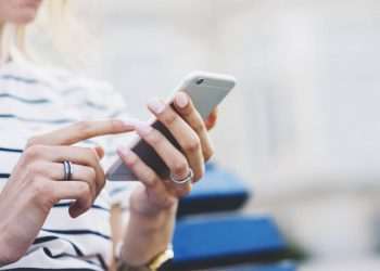 Consumidores preferem receber novas ofertas por e-mail, segundo pesquisa