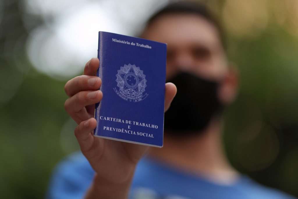 Emprego na América Latina teve recuperação, mas segue abaixo do pré-pandemia