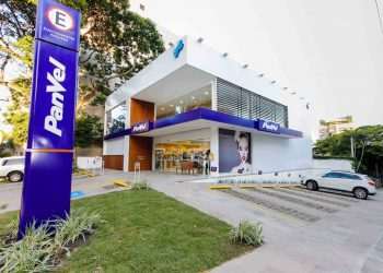 Panvel testa terminal de self-checkout para agilizar compras de itens antes do balcão