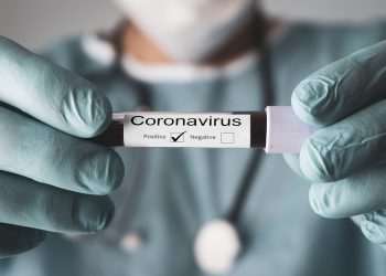 São Paulo anuncia plano da Coronavac; Ministério da Saúde cria comitê para analisar vacina de Oxford