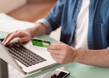 E-commerce brasileiro registra alta de 17,74% nas vendas em abril