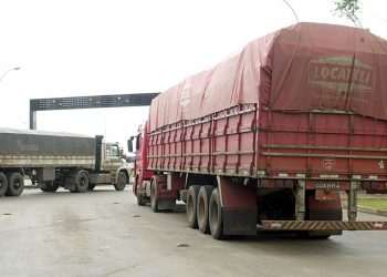 Caminhoneiros se dividem sobre possível greve nesta segunda-feira