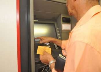 Bancos não terão expediente durante feriado de Carnaval, alerta Febraban