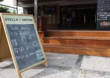 Metade dos restaurantes do Rio demitiu desde o início da pandemia