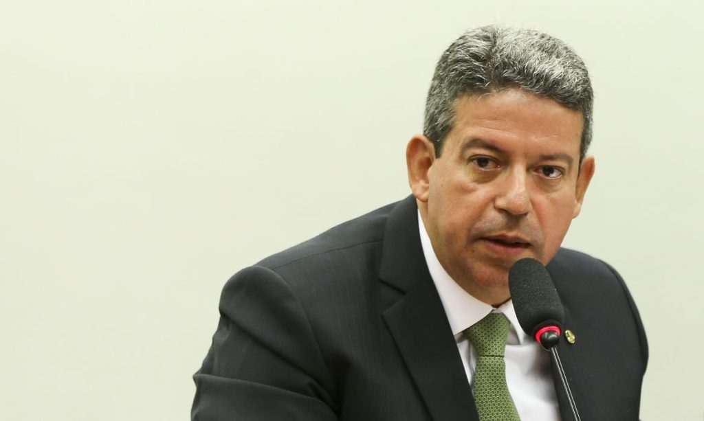 Lira permite votação remota na Câmara para facilitar aprovação da reforma tributária
