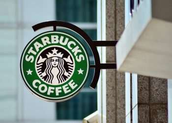 Starbucks renova programa de fidelidade e aprimora experiência digital