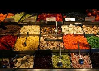 Cerca de 80 mil restaurantes por quilo fecharam as portas na pandemia