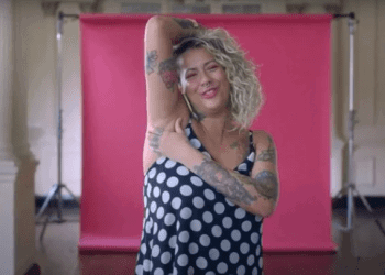 Dove relança linha de desodorantes em campanha marcada pela diversidade