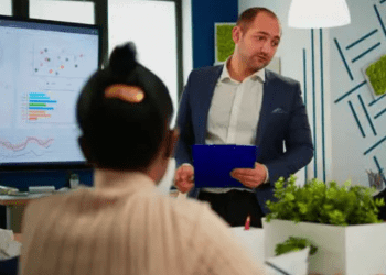 Estratégicas para o país, micro e pequenas apresentam falta de maturidade digital