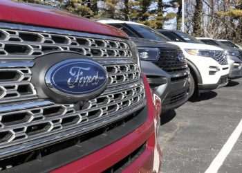 Ceará critica Ford por se negar a vender a marca Troller