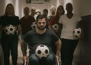 Amstel debate estereótipos do futebol e apoia inclusão no esporte