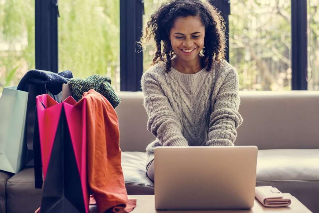 Live commerce de Unilever e iFood tem ofertas de acordo com localização do consumidor
