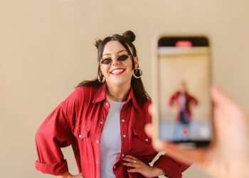 TikTok, rede social de vídeos curtos, chega a 1 bilhão de usuários por mês