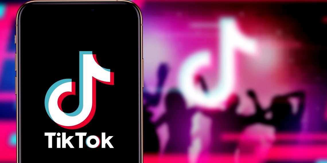 Dancinhas e Challenges - Como a Inteligência Artificial transformará o consumo - Como vencer os gigantes? Invente um jogo em que você é melhor que eles. É exatamente isso que a Bytedance está fazendo com o seu produto mais popular, o TikTok