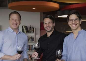 Evino e Grand Cru criam grupo varejista de vinhos importados
