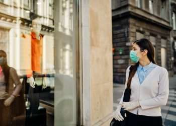 Panorama Mercado&Consumo: após queda, varejo deve ser estimulado pela reabertura da economia e o 13⁰ salário